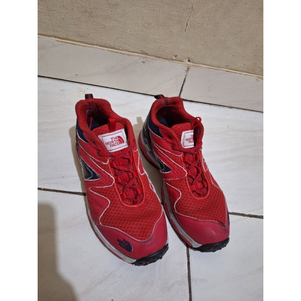 sepatu gunung the north face second
