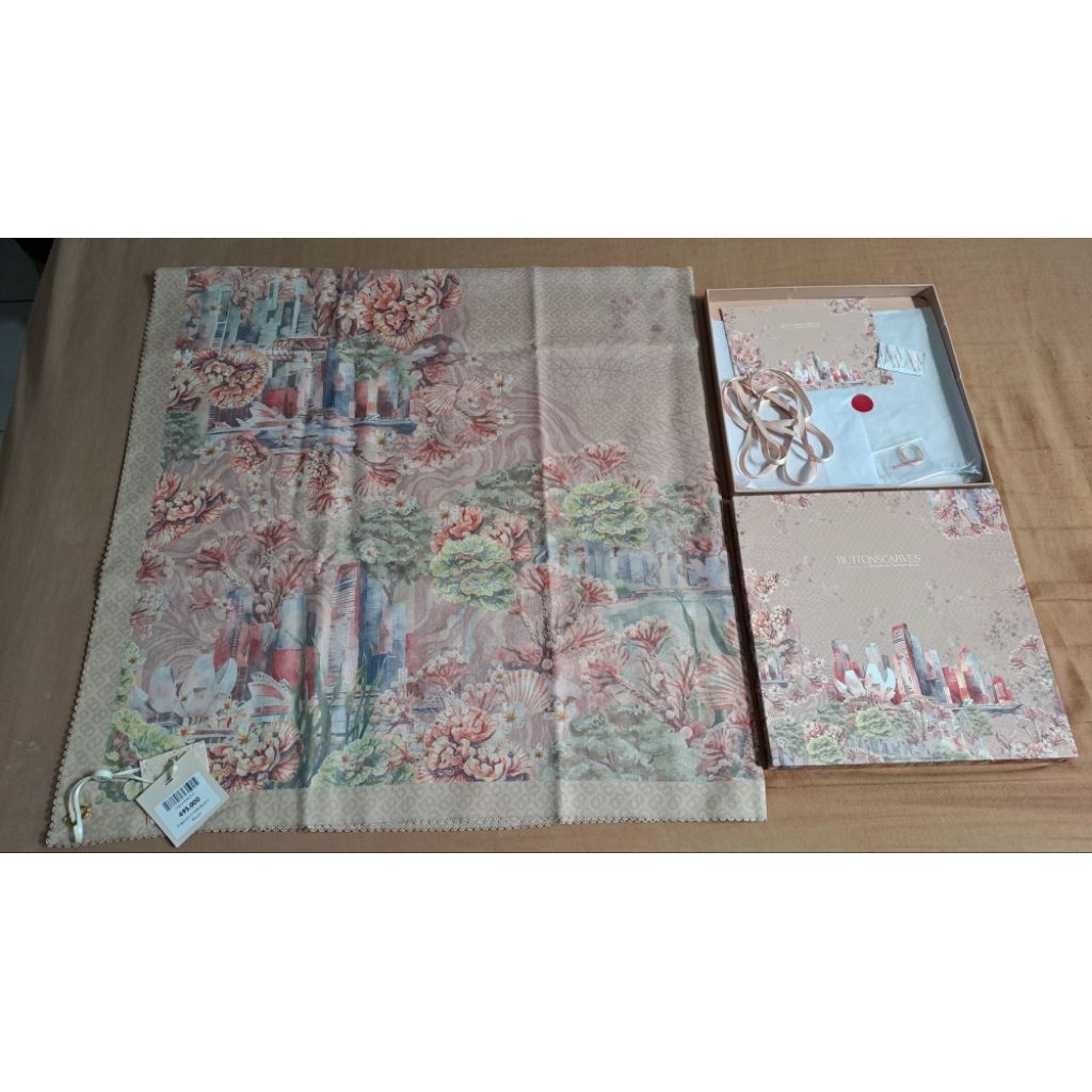 Buttonscarves Singapore 2 Square - Biscuit