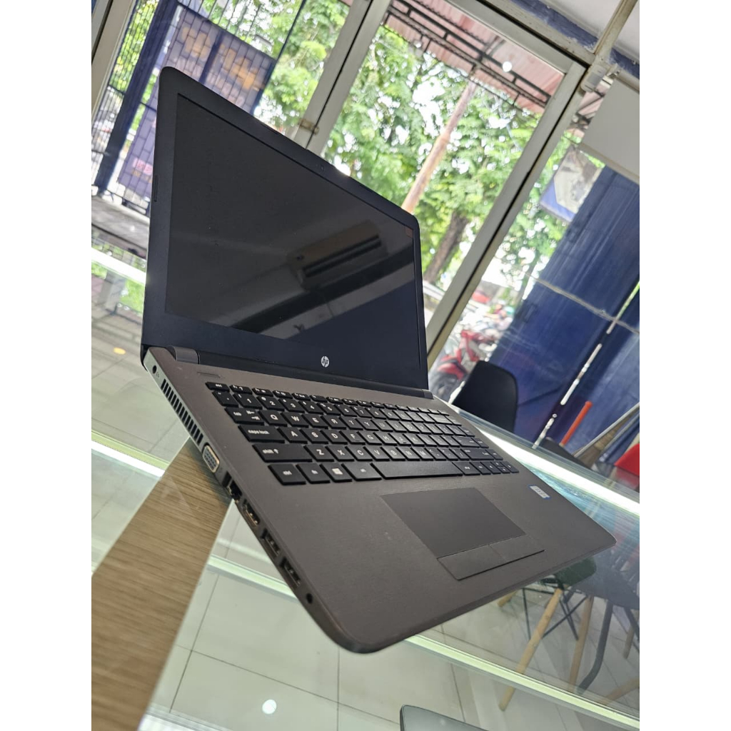 Laptop HP core i3 New ex Display