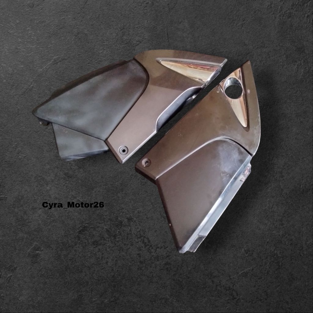 cover bok box tepong tutup aki honda tiger revo tirev original AHM