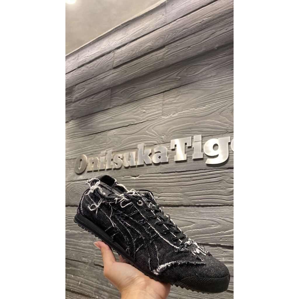 Onitsuka Tiger Slip On