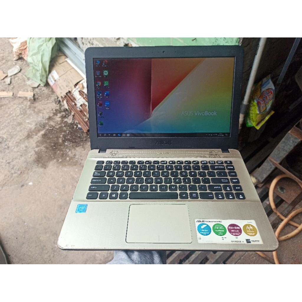 Laptop Asus VivoBook X441MA Ram4/SSD 128gb
