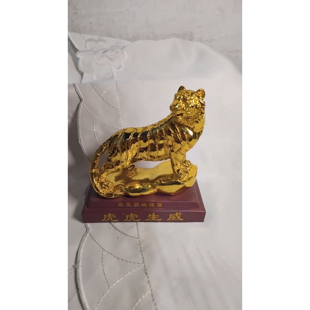  PAJANGAN PATUNG SHIO MACAN MINIATUR SHIO MACAN HADIAH PREMIUM