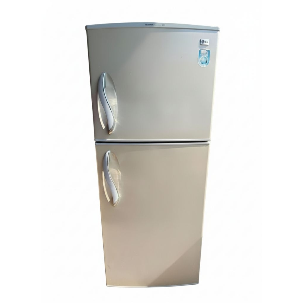 kulkas LG 2 pintu tanpa bunga es. khusus makassar inbox.second bergaransi