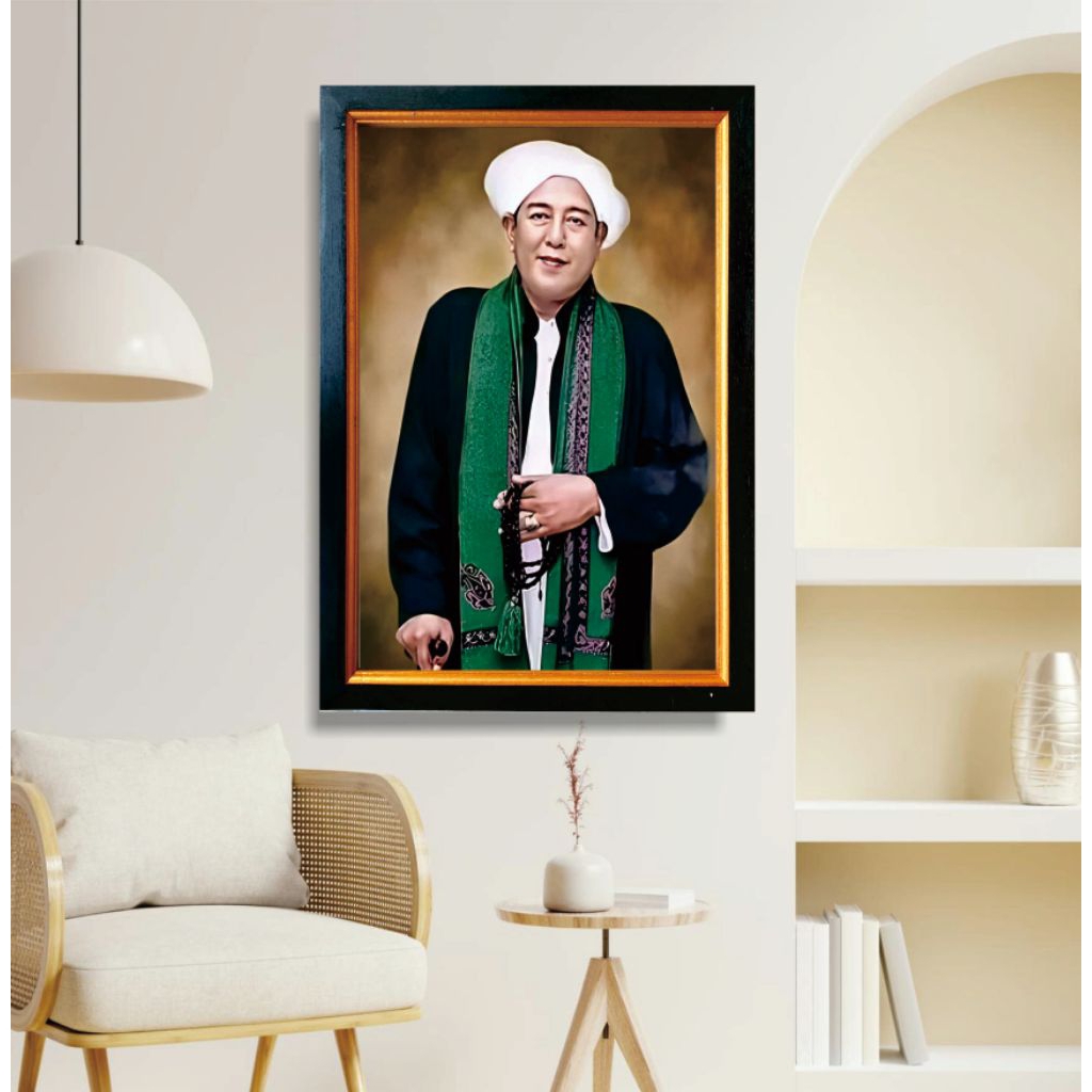 Guru Sekumpul / Ulama / Gambar + Pigura Kayu uk.37 x 53 cm
