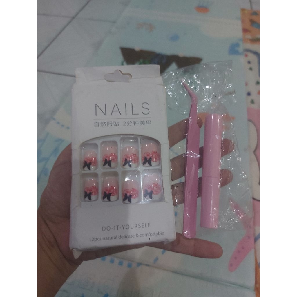 kuku palsu & pinset+lem bulu mata