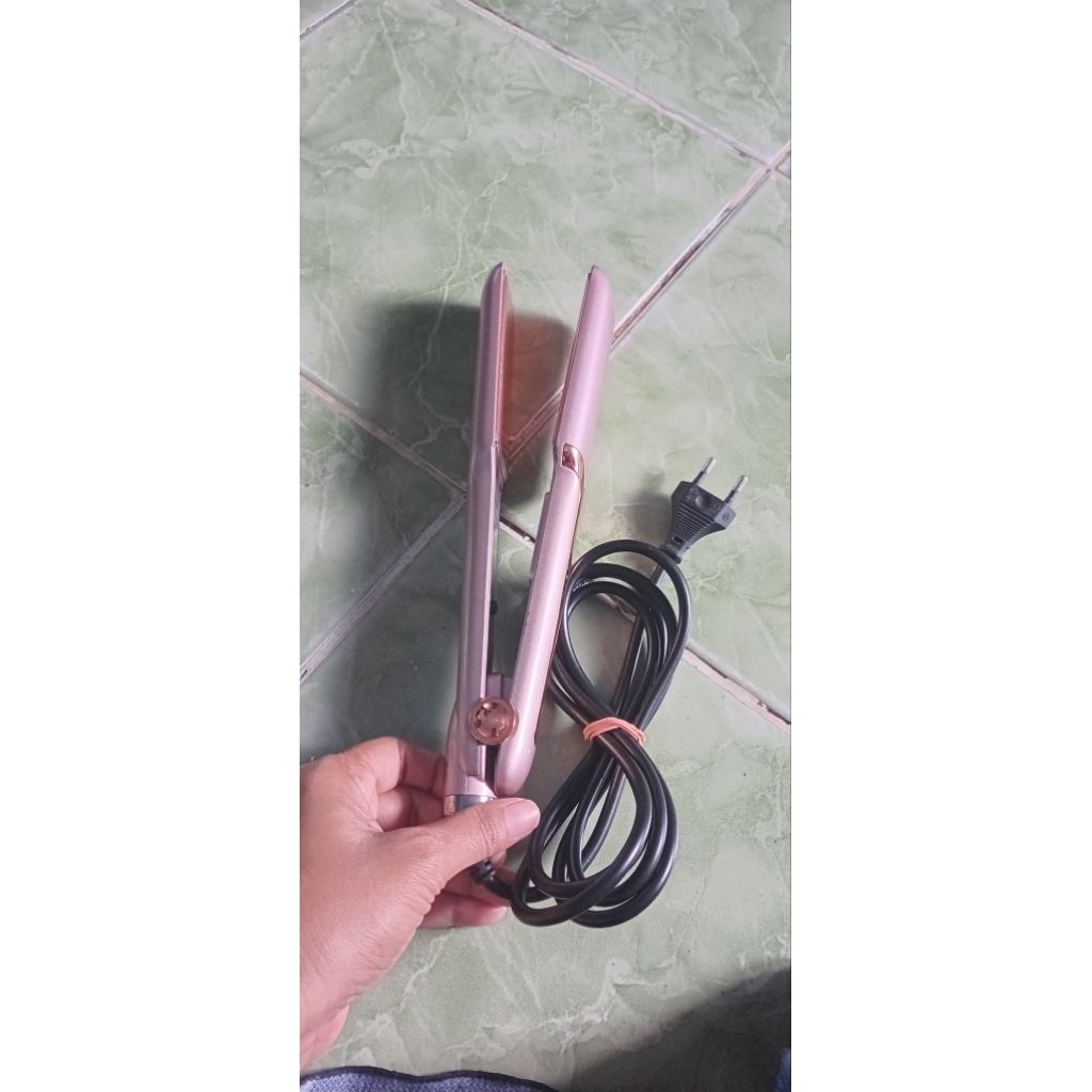 catok rambut bekas tgl pkek