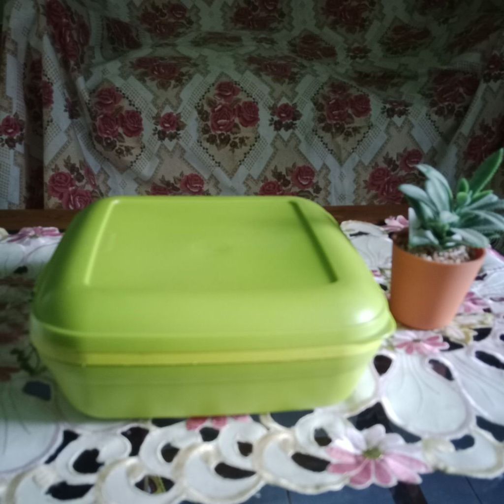 Rantang PST, Tupperware second