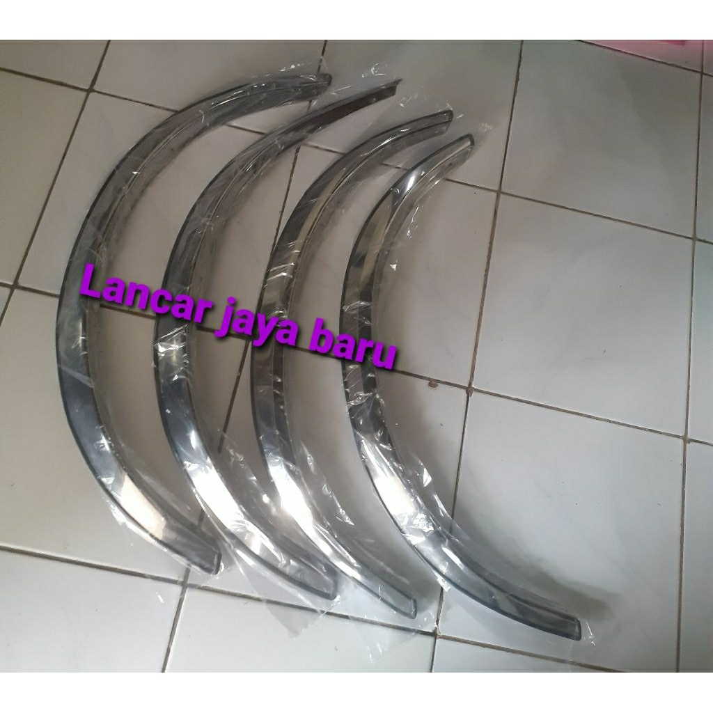 lis atas roda fendertrim toyota corolla DX