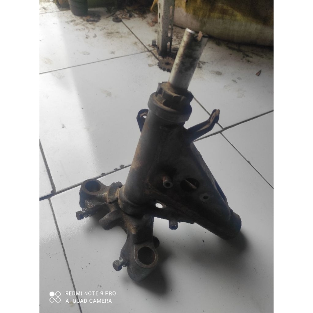 Segitiga Yamaha Fiz R Original Set Rumah Komstir