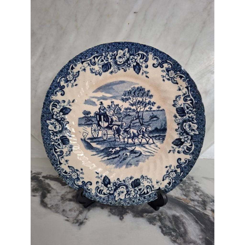 Piring keramik  antik motif berkuda