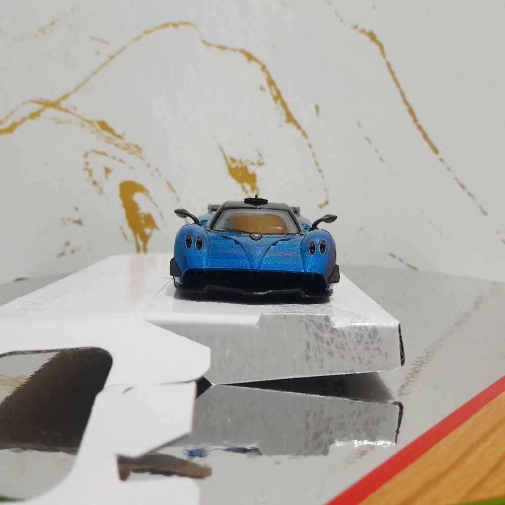 diecast miniatur mobilan rmz city Pagani Huayra BC 1:36