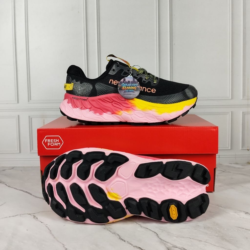 SEPATU RUNNING NB FRESH FOAM x MORE TRAIL V3 | BLACK PINK YELLOW
