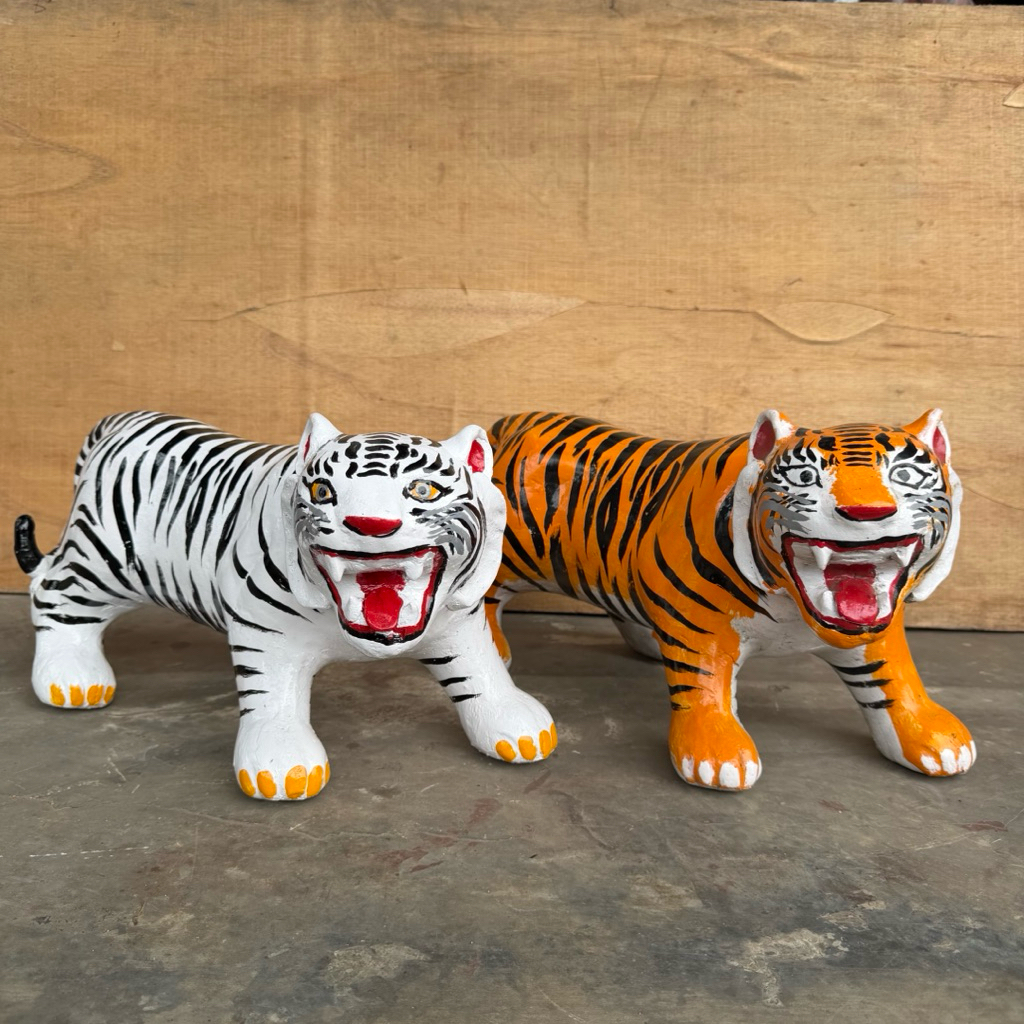 celengan gerabah harimau besar