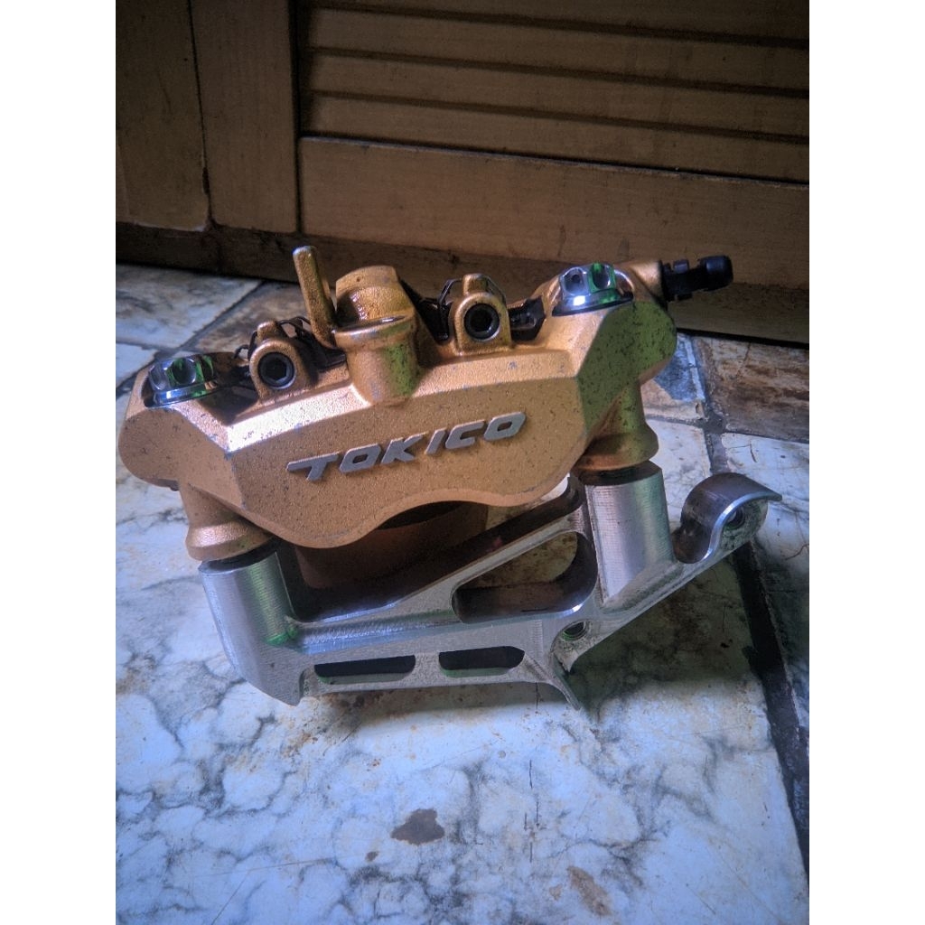 Kaliper Tokico zx10r kanan