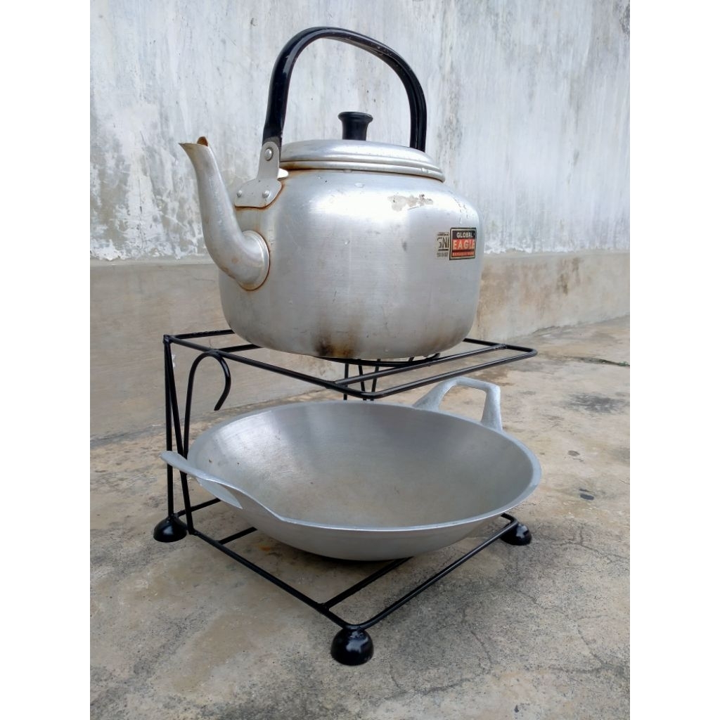 Rak panci kotak