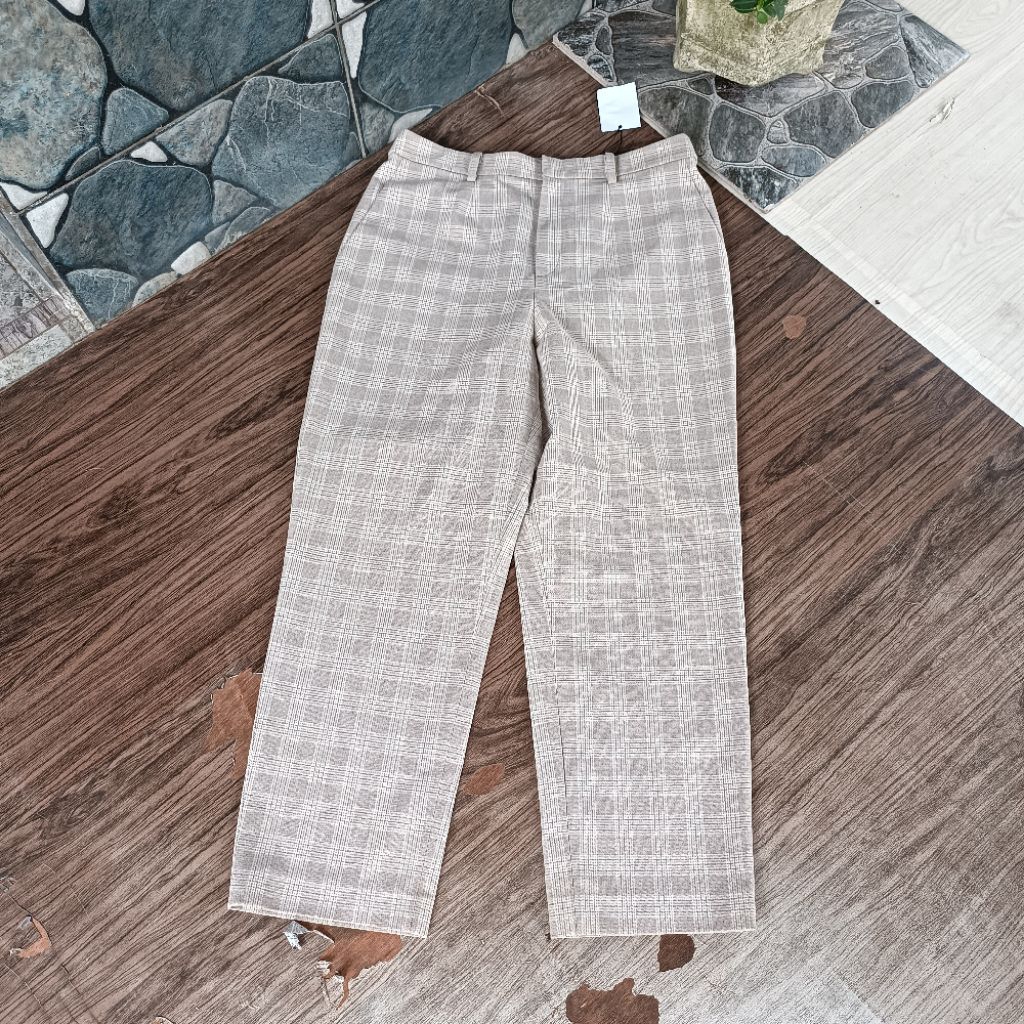 ankle pants uniqlo tartan muluss ( sz 31 perhatikan pxl)