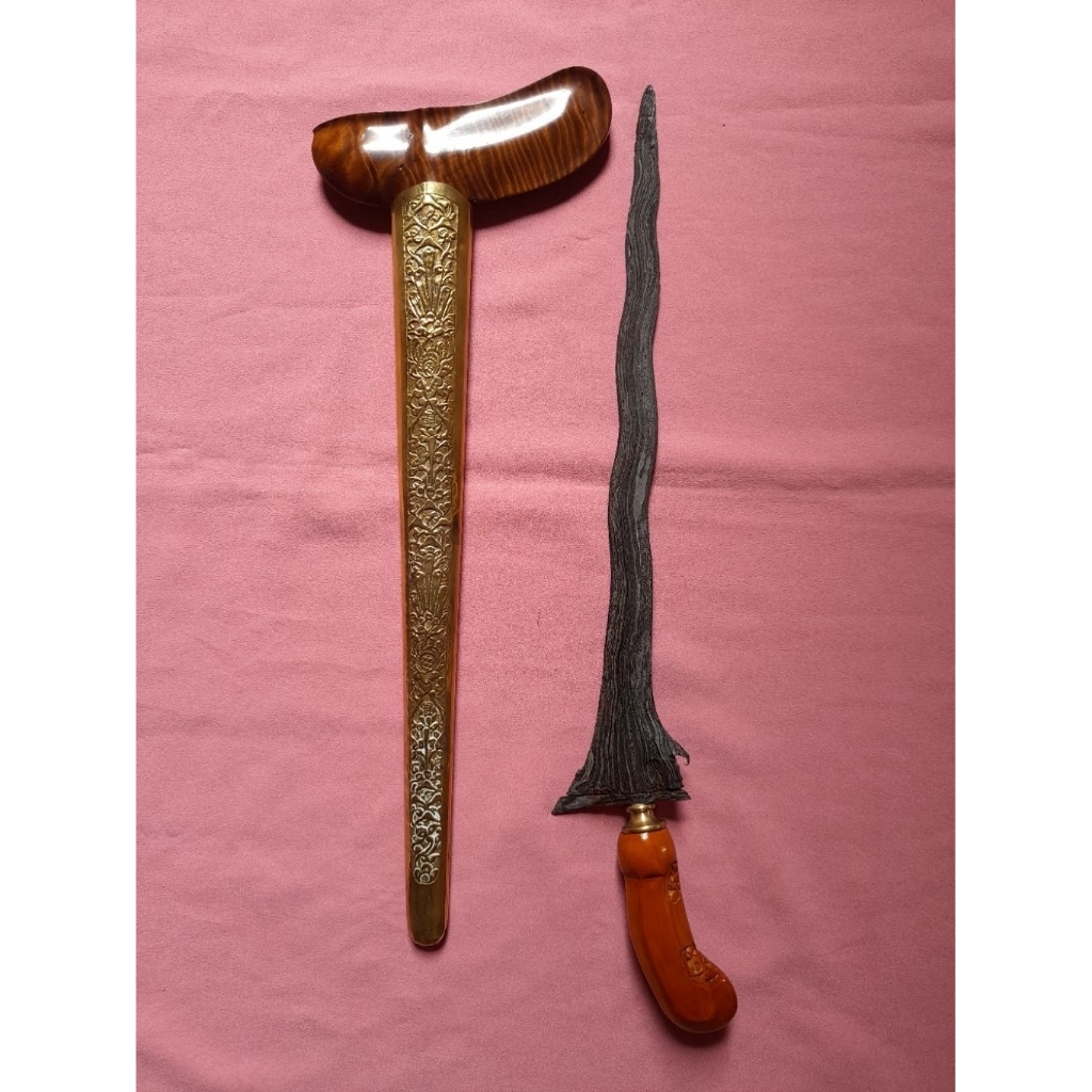 BLAMBANGAN SEPUH, keris Sempono pamor singkir, banyu mili