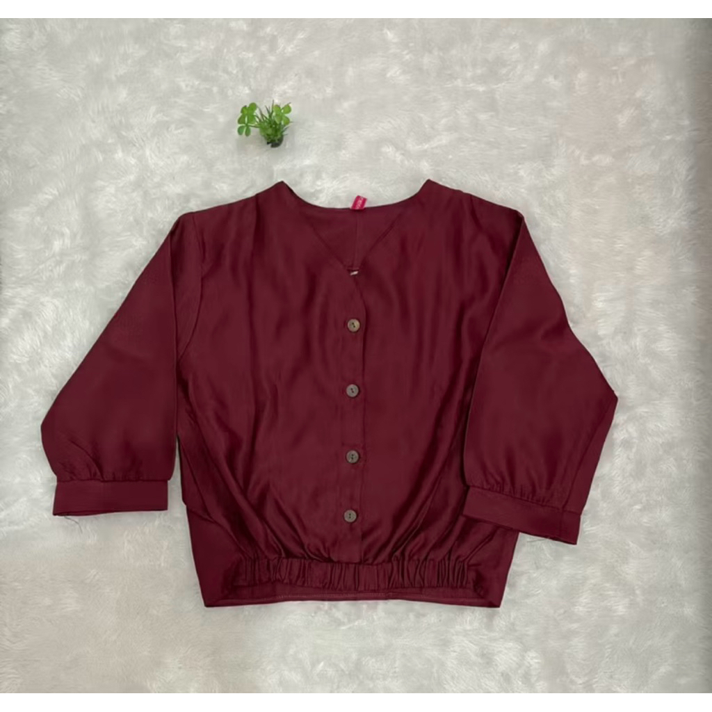 Blouse merah maroon