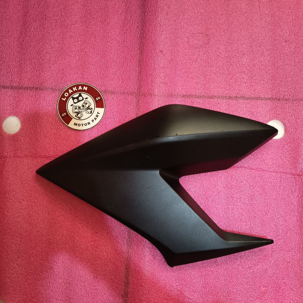 Cover Shroud Kupingan Tangki Kiri Honda New CB150R StreetFire K15G Original Copotan