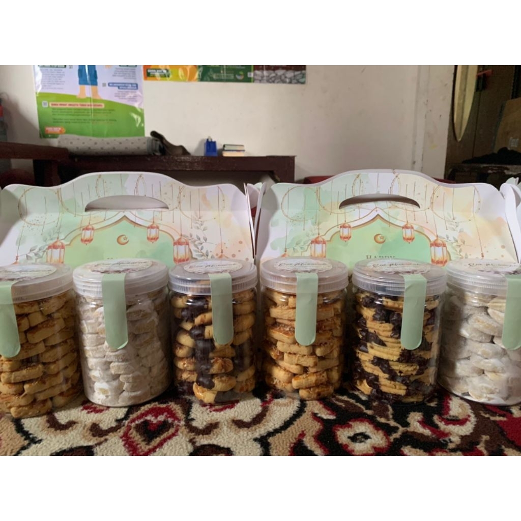 Aneka kue kering