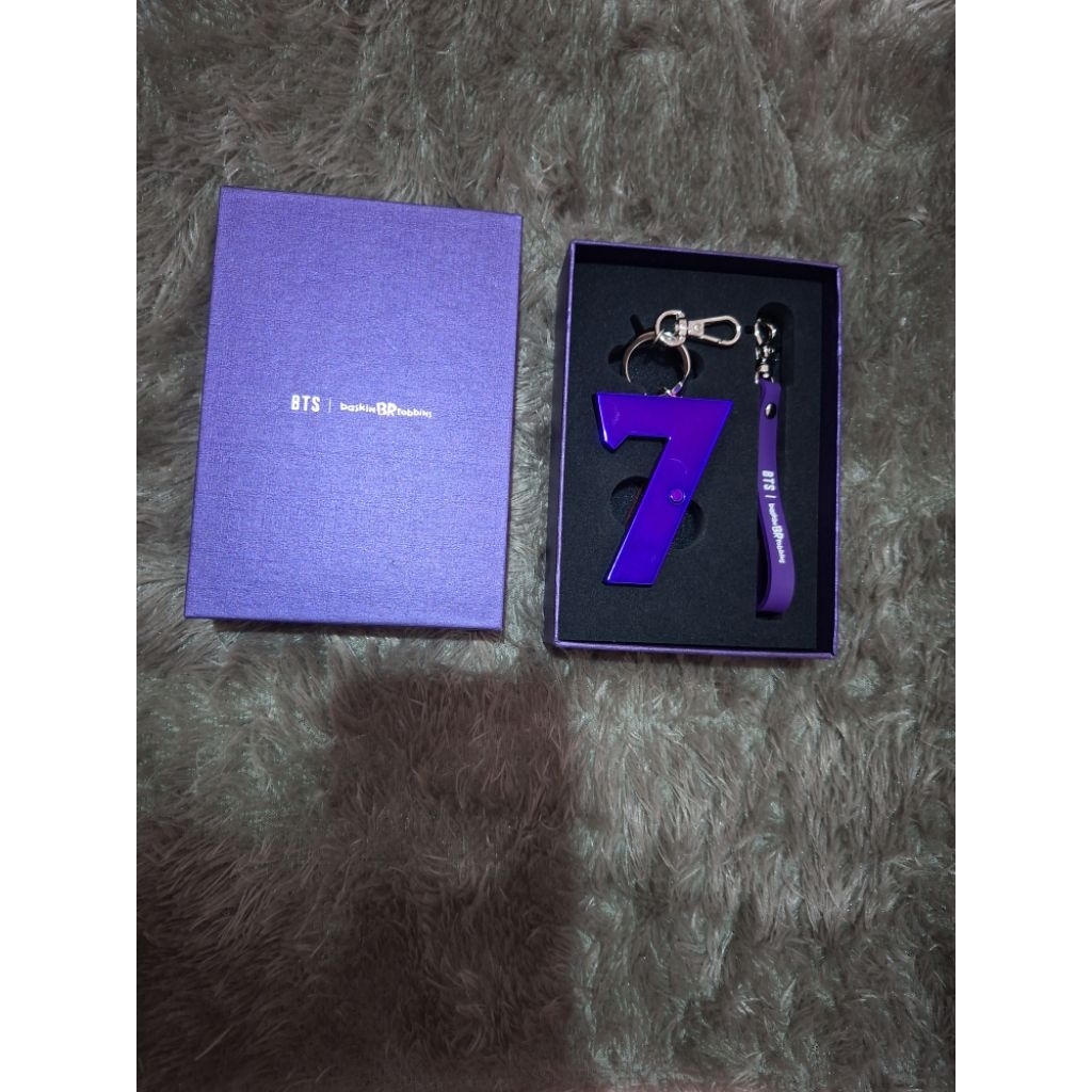 Keyring BTS x Baskin Robins