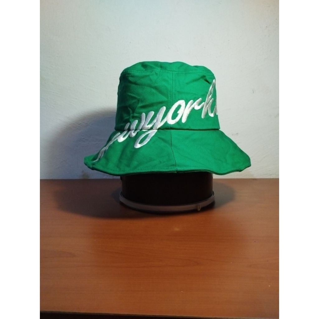 Topi Bucket New York city Likenew