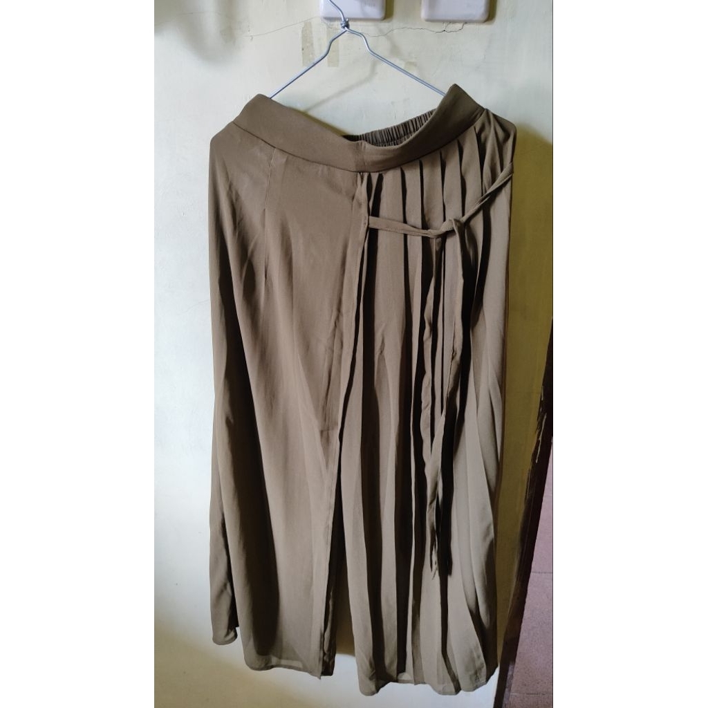 celana kulot model depan bahan ceruti