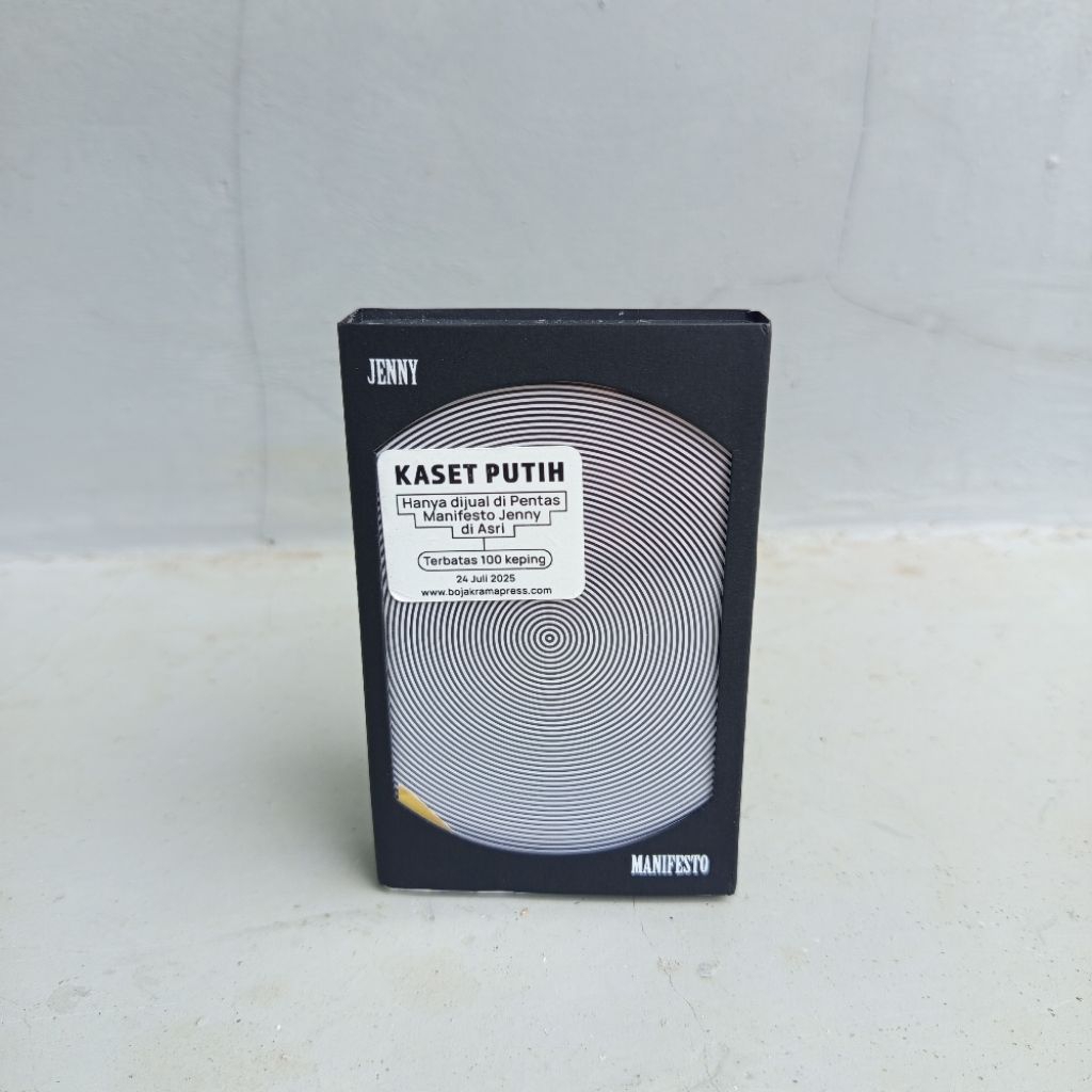 kaset pita jenny manifesto used