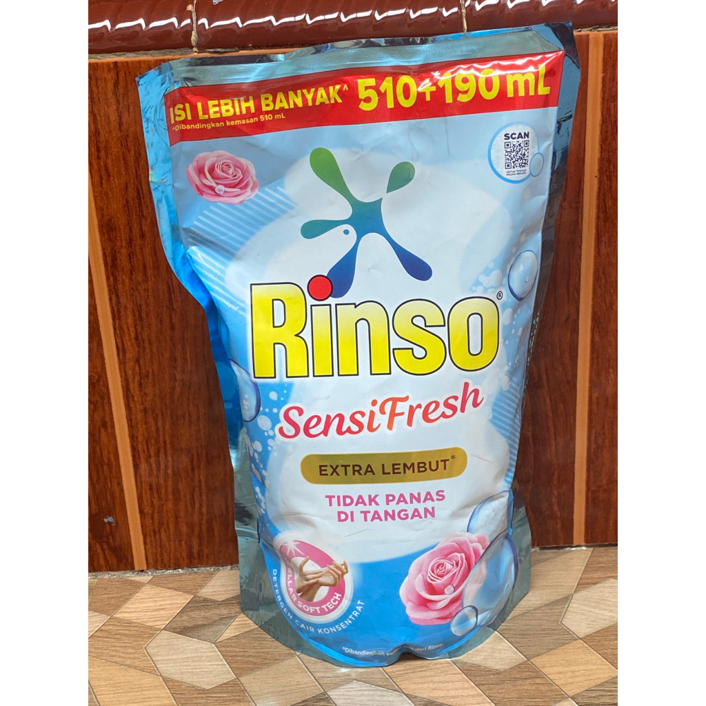 Rinso Liquid ukuran 700 ml