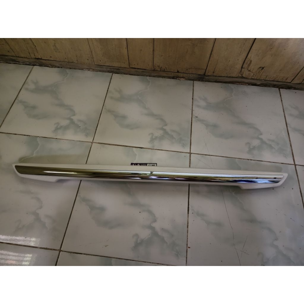 trunklid innova grand original copotan