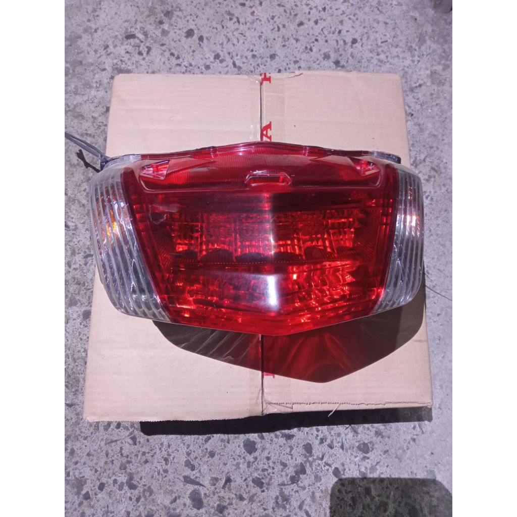 lampu belakang nmax old original