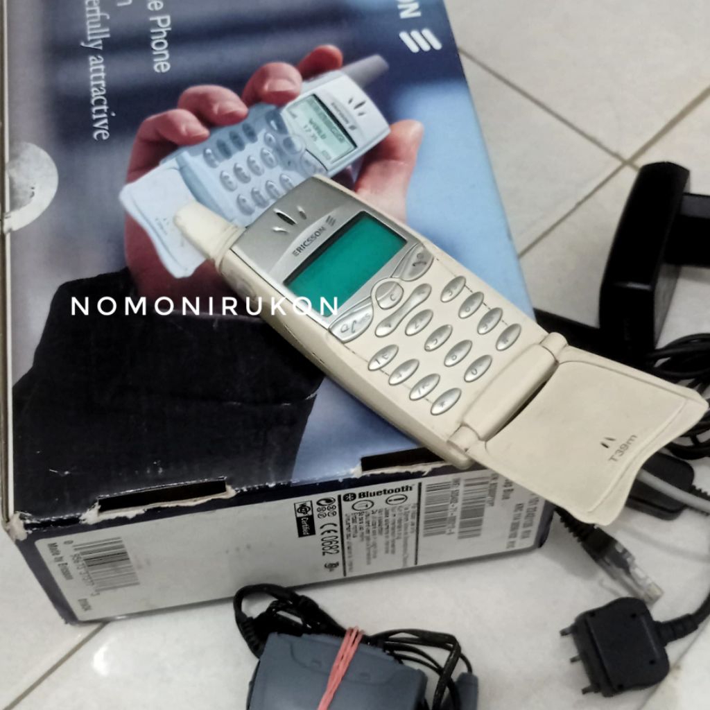 Hp Ericsson T39 jadul lengkap