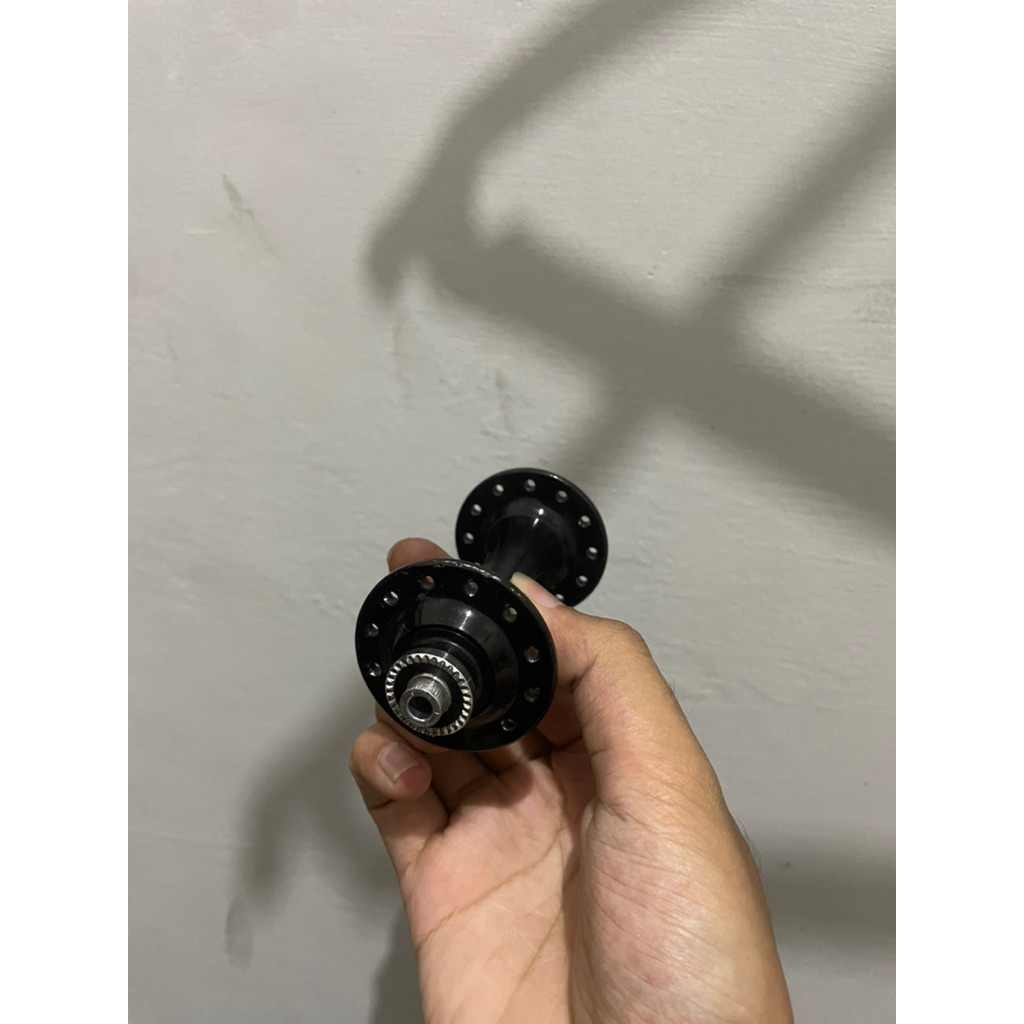 Front Hub 24hole