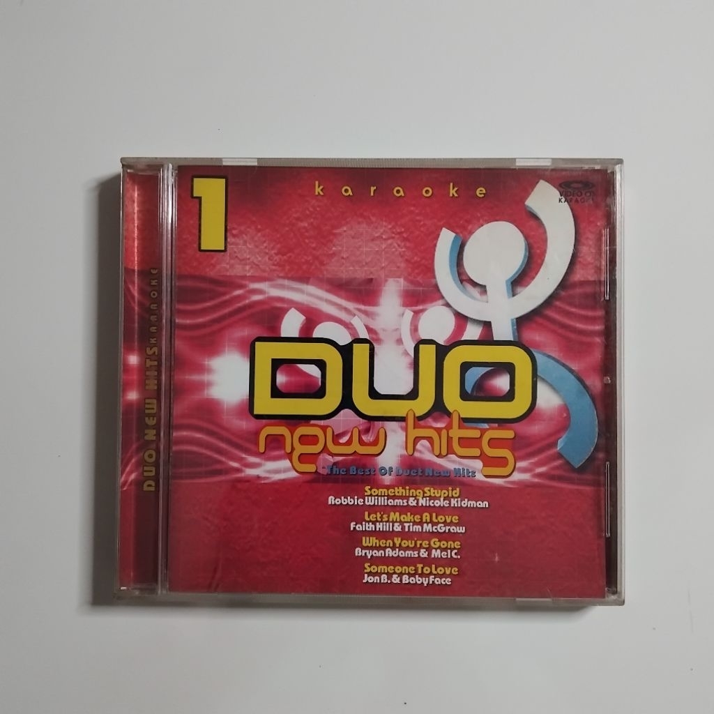 VCD Kaset Duo New Hits Robbie Williams Nicole Kidman Ricky Martin Christina Aguilera Whitney Houston