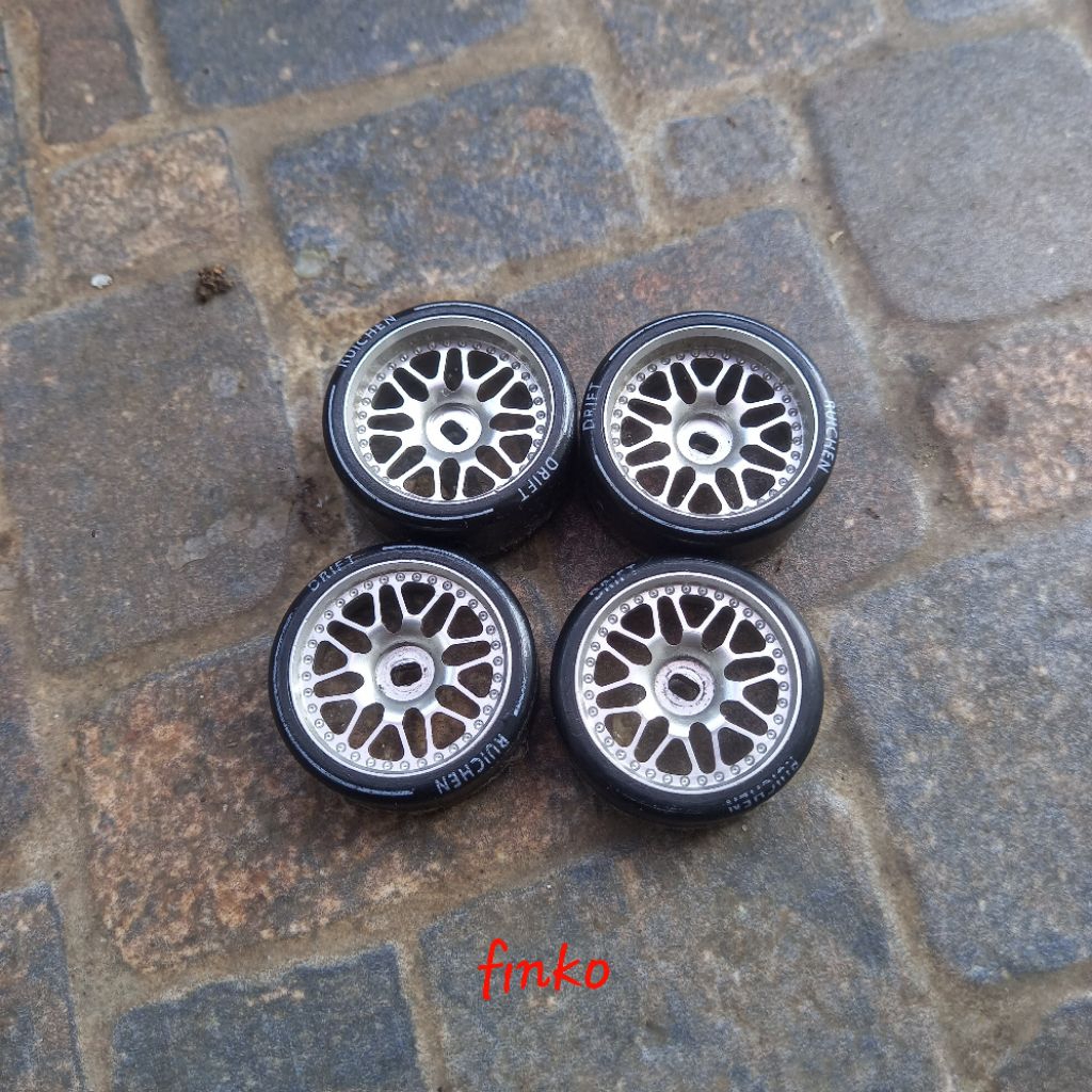 rc part velg + ban drift metal alloy rc mini drift wltoys 1/28 1/24
