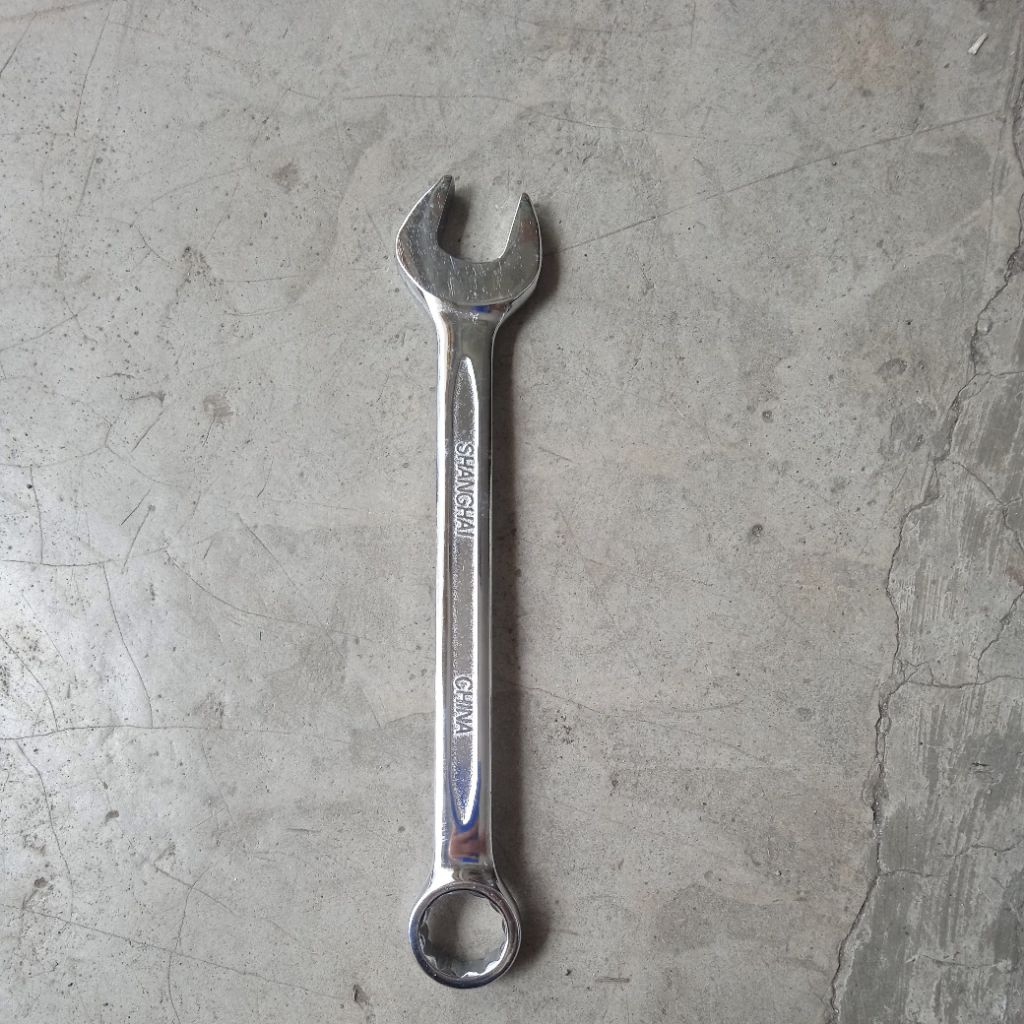 kunci ring pas combination wrench spanner 18 mm SHANGHAI CHINA