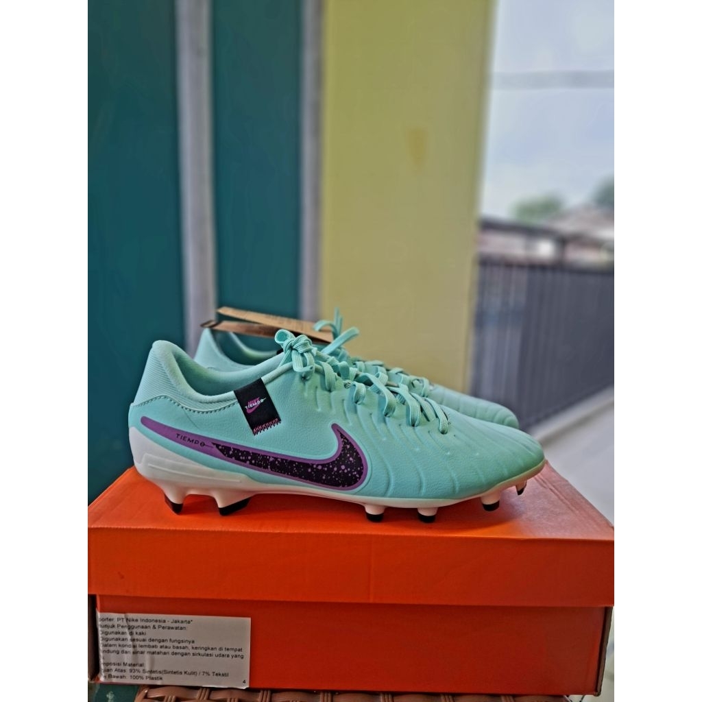 Sepatu Bola Nike Tiempo legend 10