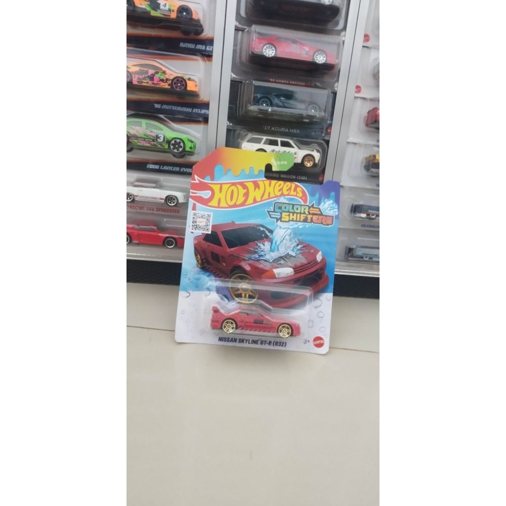 Hotwheels Colour Shifter R32