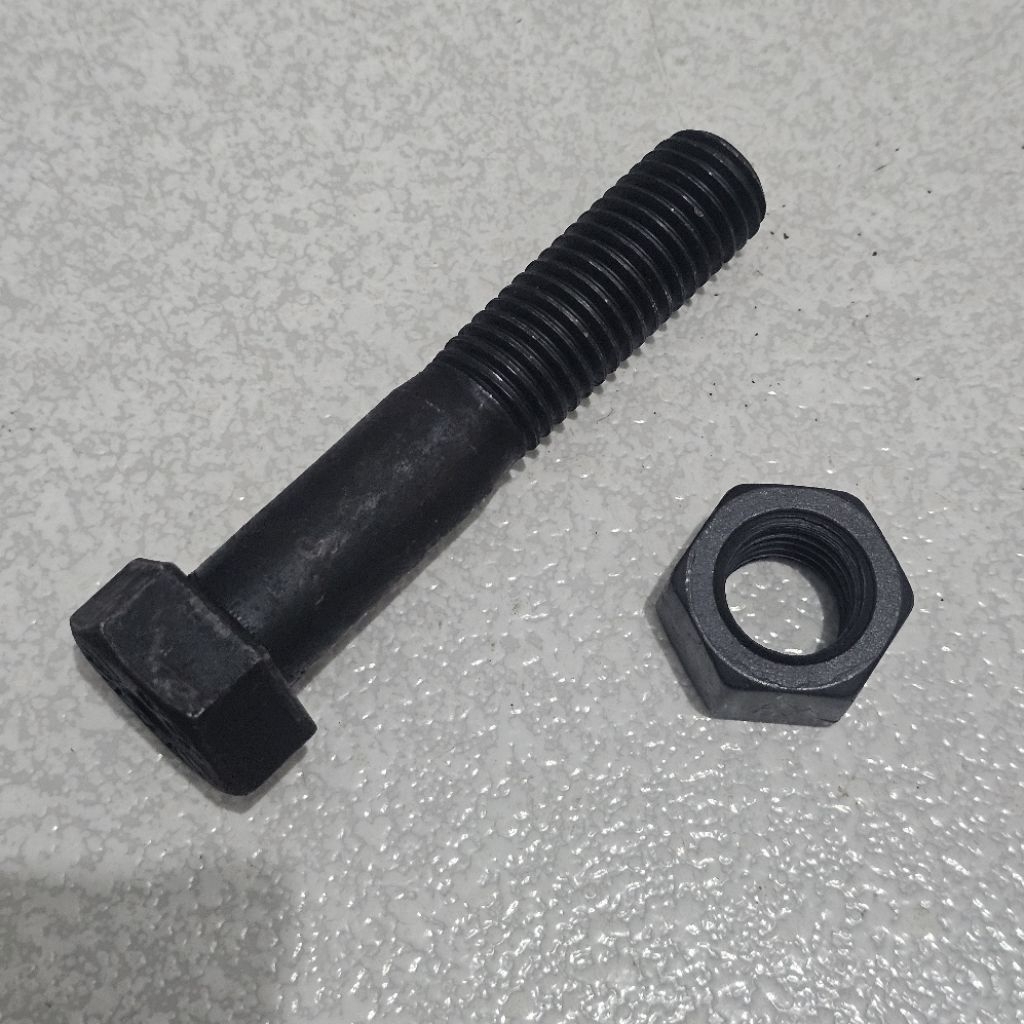 Baut Roller + Mur Sumitomo SH 130, SH 200, Baut Roller Volvo EC 210 Ukr. Kunci 27mm x M18 x P 90mm