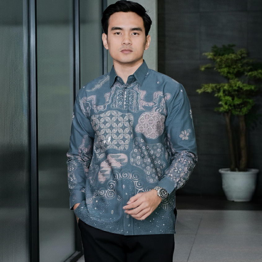 CALLISTA BATIK Kemeja Batik Pria Premium Lengan Panjang Motif Brahma Biru Muda Elegan Modern