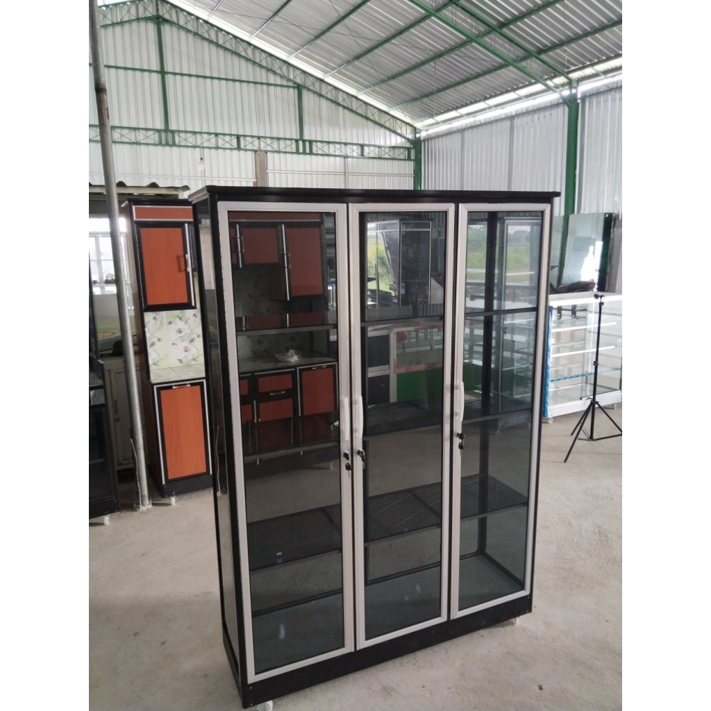 lemari baju gamis/lemari pakaian/lemari full sap dan full gantungan