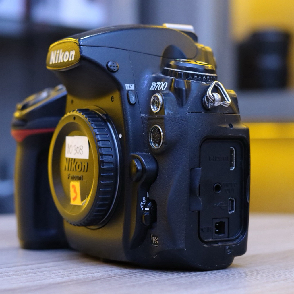 NIKON D700 BODY ONLY MURAH NORMAL