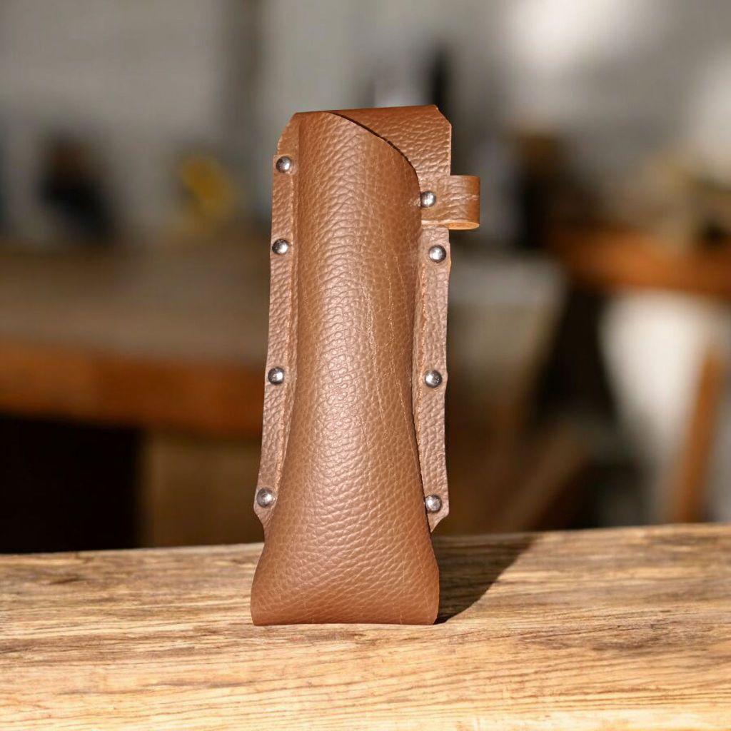 Bet March - Sarung Pengaman Waterpass/Level Torpedo Scaffolding Classic Kulit Sapi Asli Penutup Loga