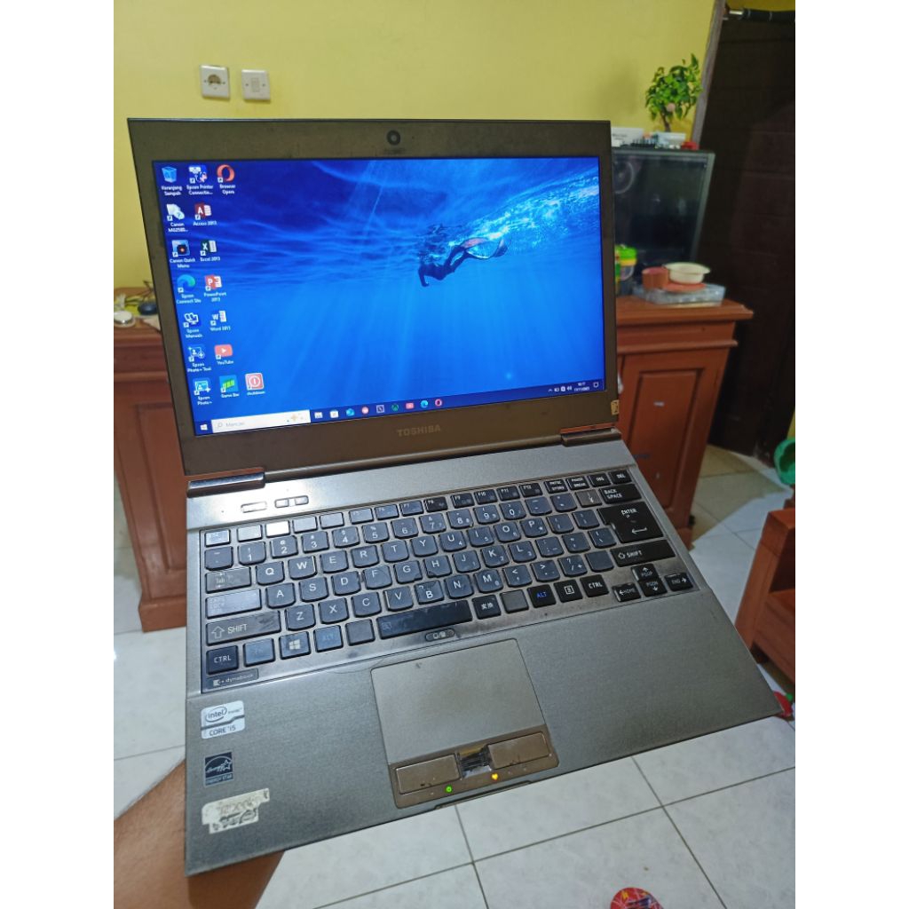 LAPTOP SECOND