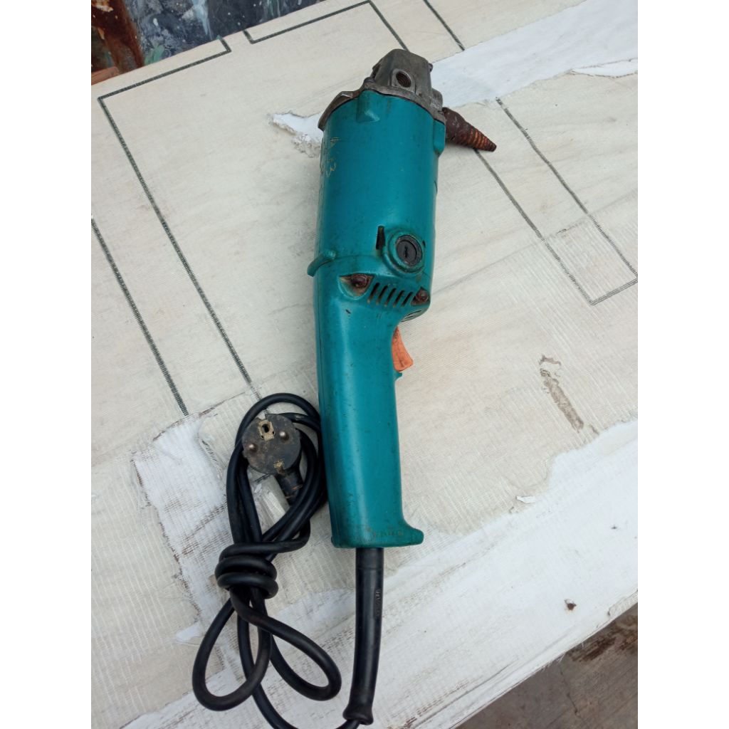 gerinda makita 5inch kondisi second normal siap pakai