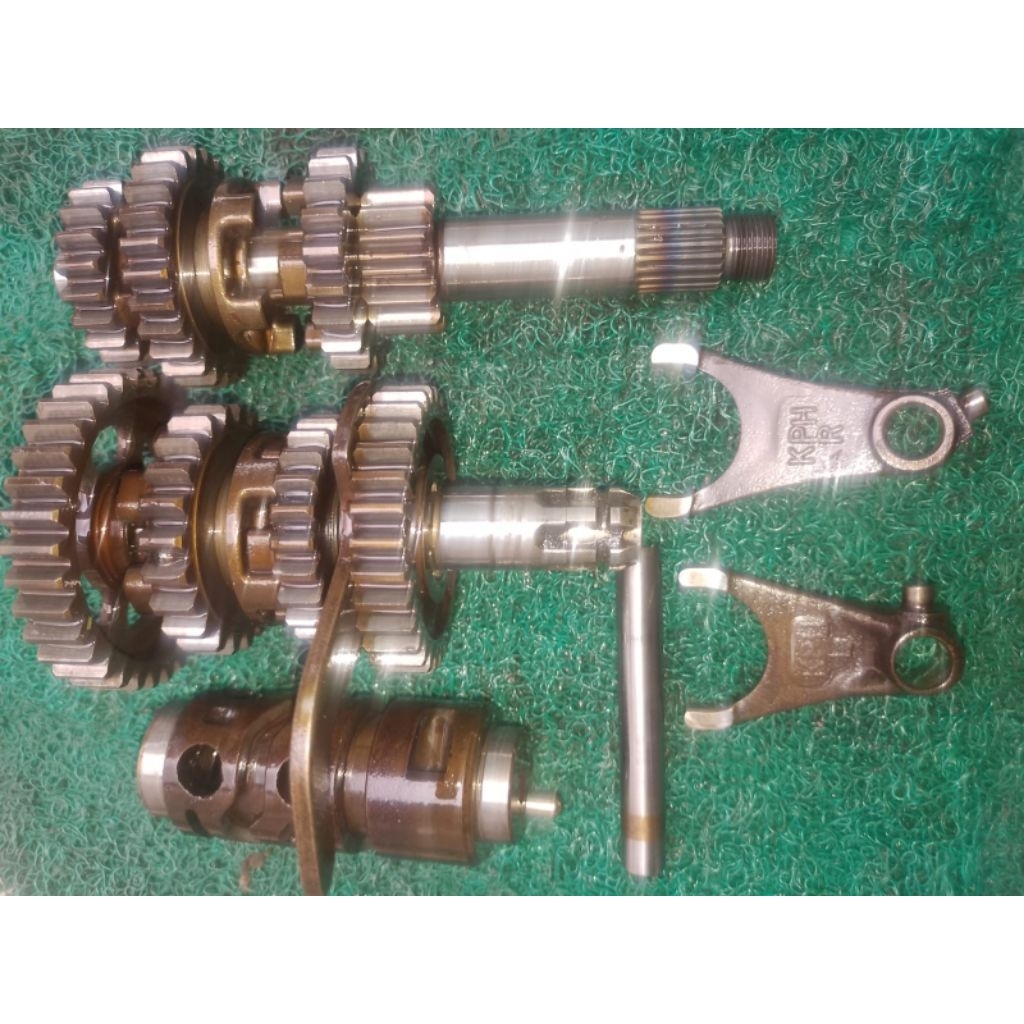 RASIO/GEAR BOX FULL SETHONDA SUPRA X 125 /KHARISMA ORIGINAL SIAP PAKAI FUNGSI NORMAL