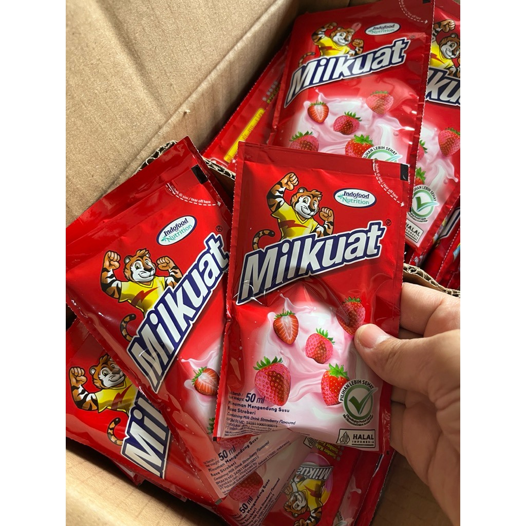 Milkuat Susu Bantal 50 ml pouch rasa Coklat dan stroberi isi 54 pcs per dus / cartoon