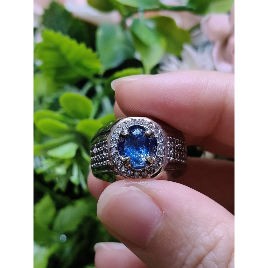 Natural Blue Sapphire Madagascar 0,95ct Heat Only Memo MRI