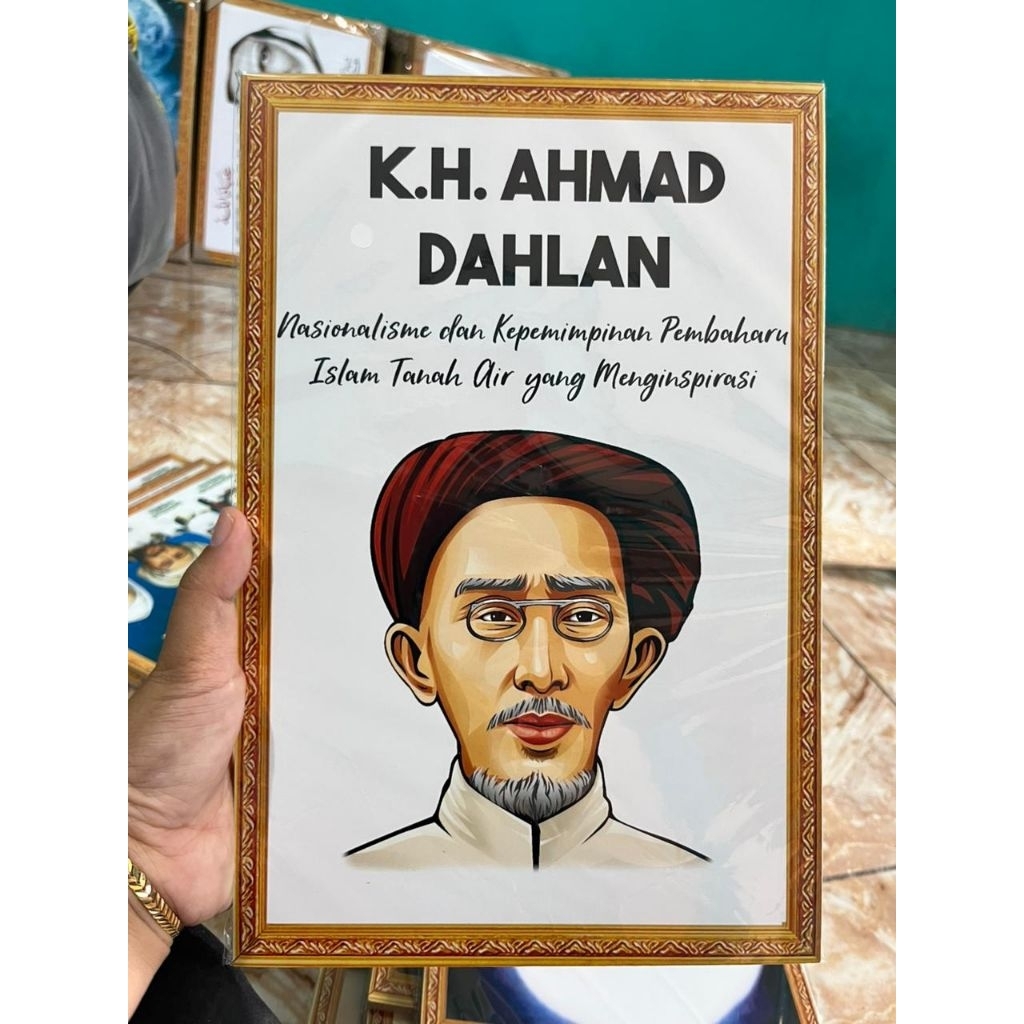 kh ahmad dahlan | poster dinding kayu | ukuran 30x45 | poster habaib dan ulama